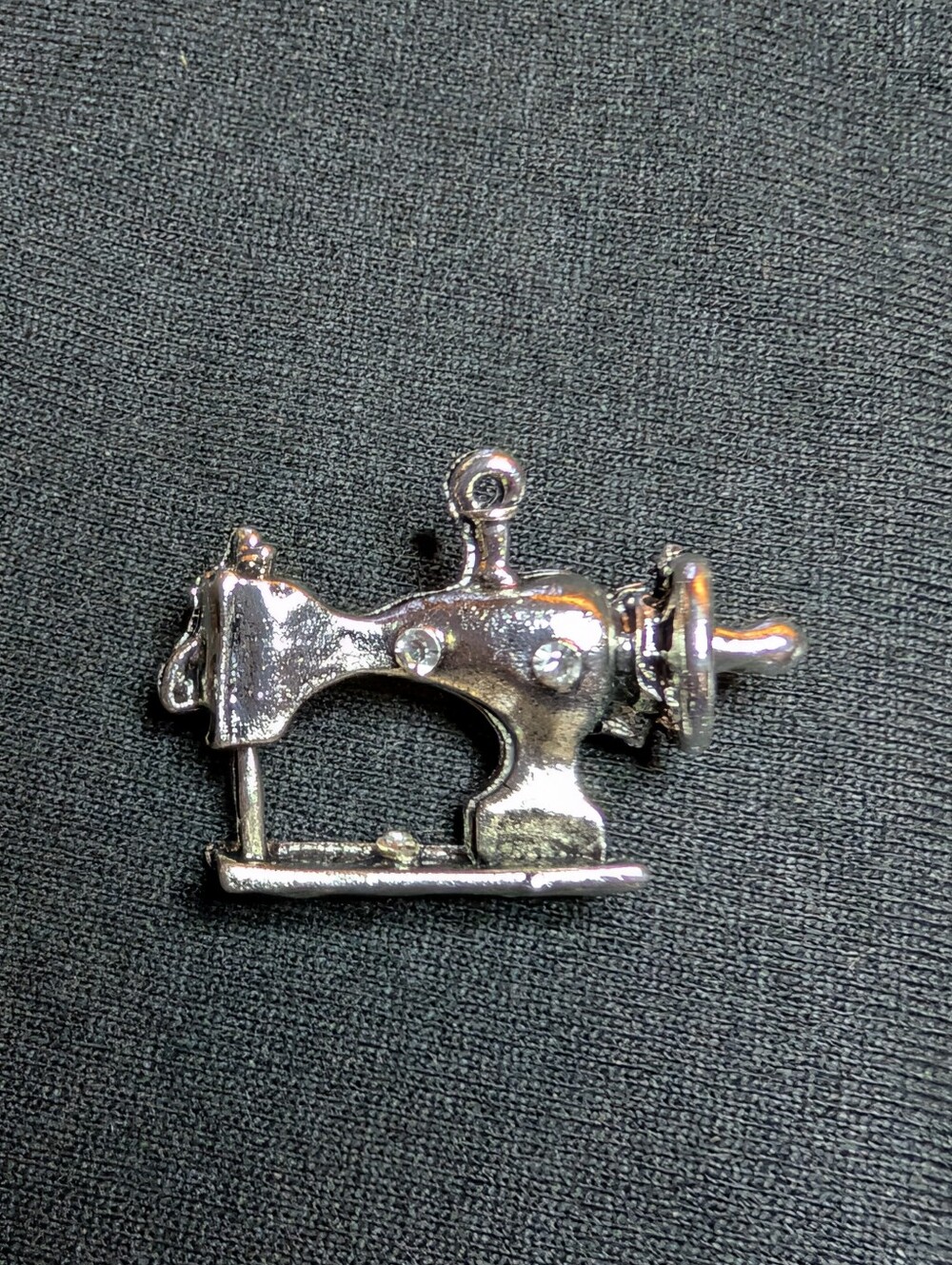 Vintage-Inspired Silver Sewing Machine Charm Pendant - Women Accessories